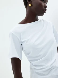 Asymmetrical hem pleated T-shirt