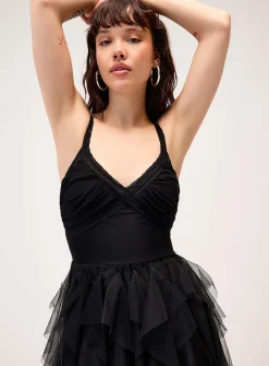 Asymmetrical high-low hem organza dress