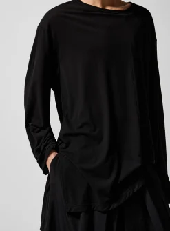 Asymmetrical long-sleeve tee