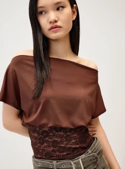 Asymmetric-neck lace-trim T-shirt