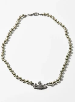 Bas Relief pearly bead necklace