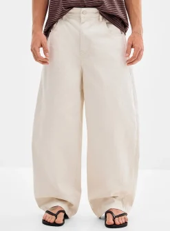 Beige textured baggy jean