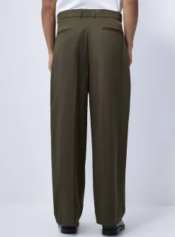 Belted pleated pant