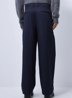 Belted pleated pant