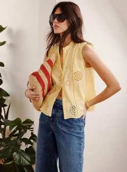 Broderie anglaise sleeveless shirt