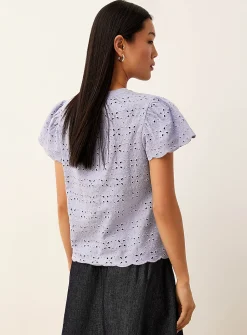 Broderie anglaise tee