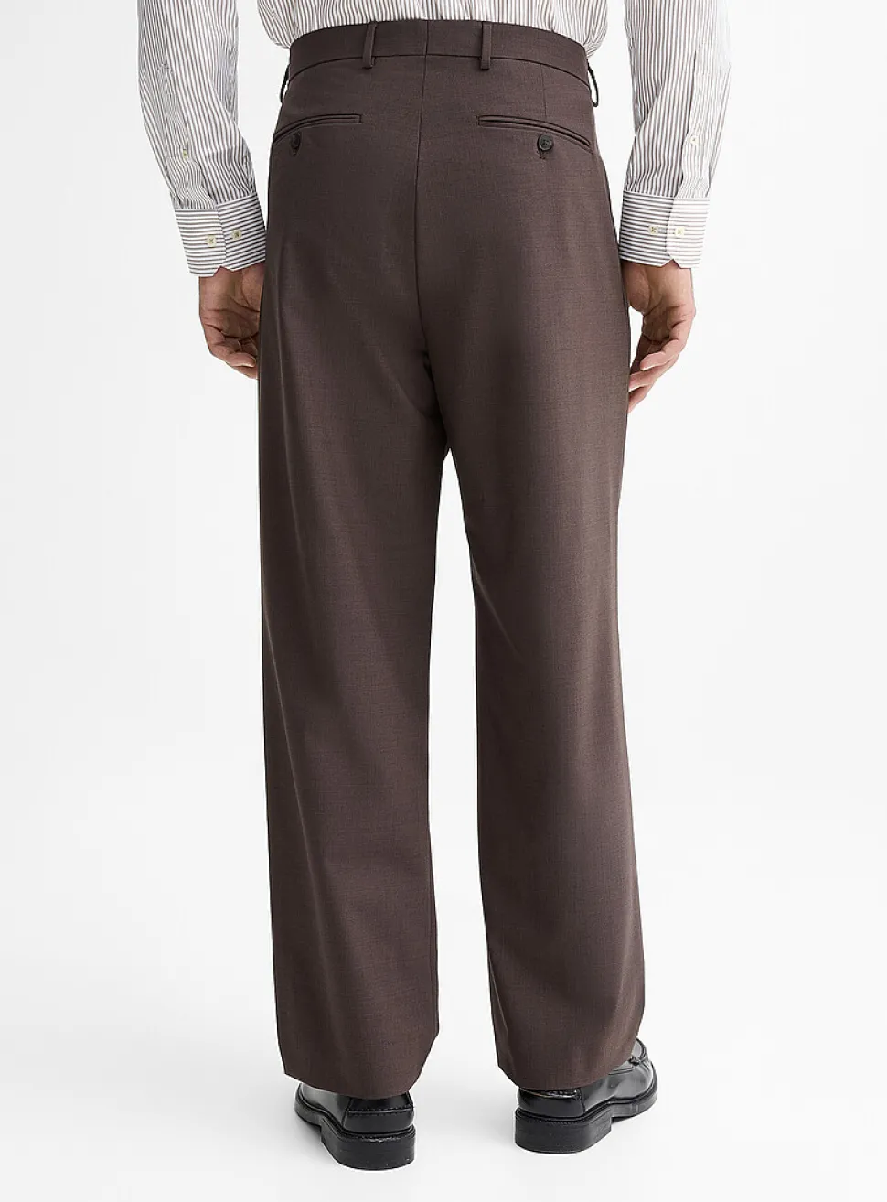 Brown pleated pant