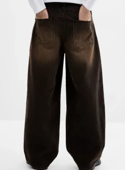Brown-wash loose jean
