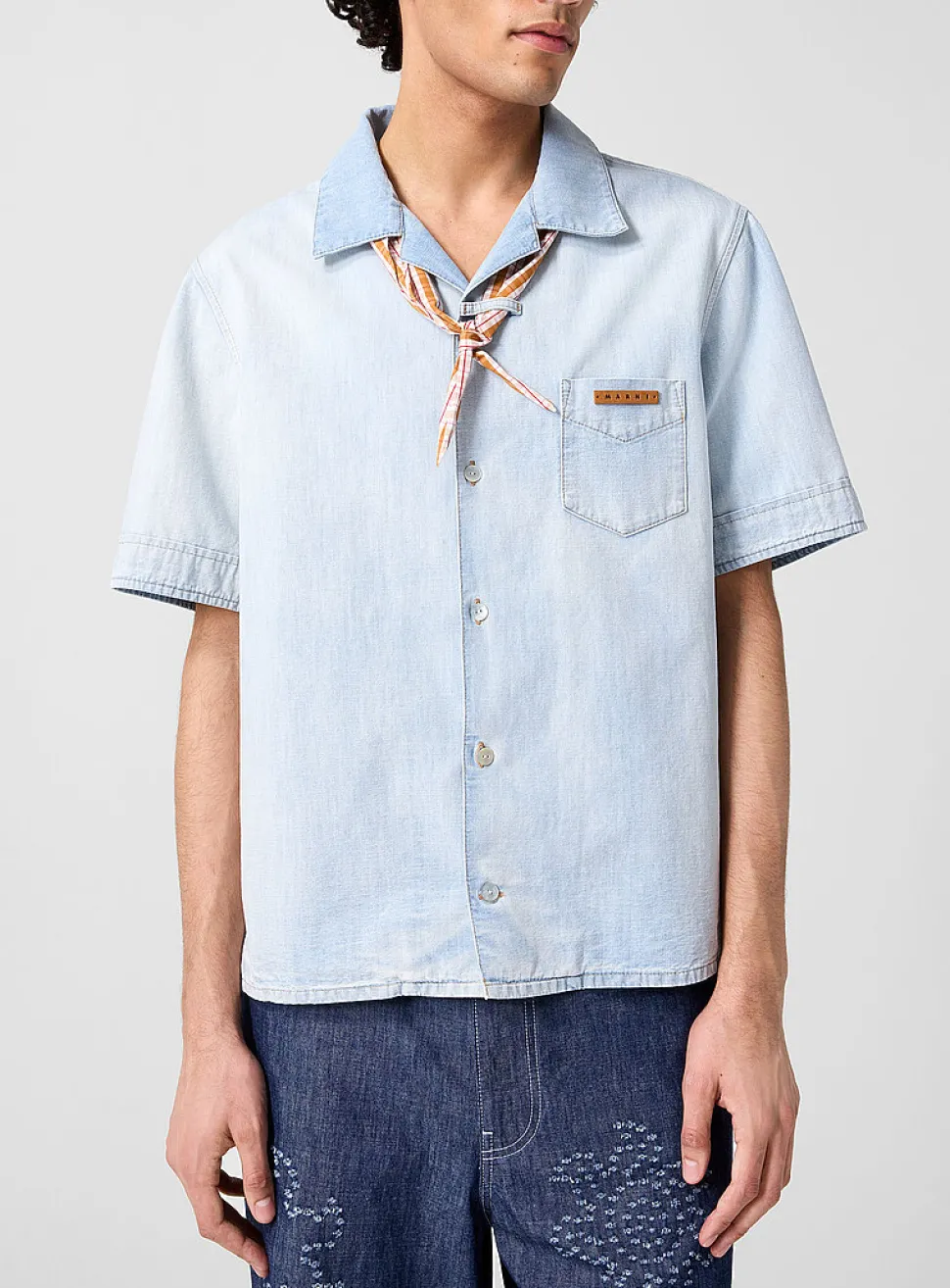 Built-in scarf faded chambray shirt