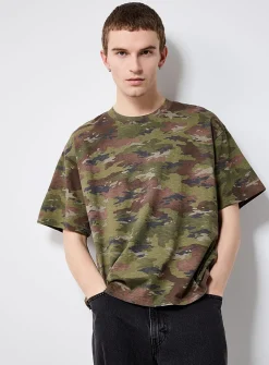 Camouflage pattern T-shirt
