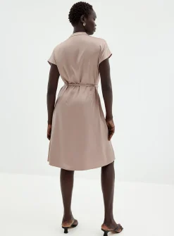 Cap-sleeve officer-collar satiny dress