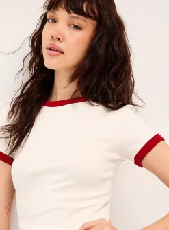 Contrasting trim T-shirt