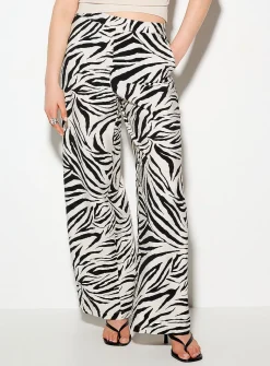 Crinkled texture printed wide-leg pant