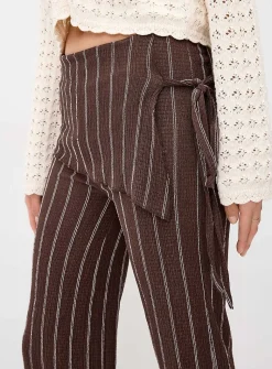 Crinkled wraparound pant