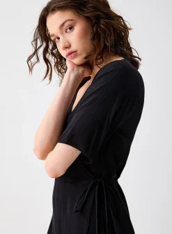 Crinkled wrap-style minidress