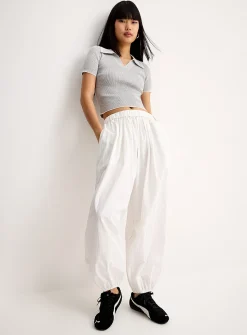 Crisp canvas barrel-leg jogger