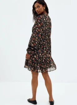 Crocheted trims floral chiffon dress