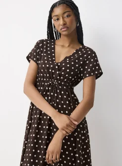 Crossover neckline crepe maxi dress