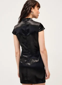 Decorative collar cap-sleeve minidress