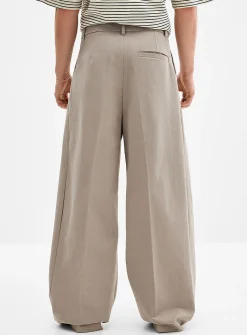 Double-pleat baggy chinos