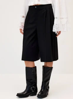 Double-pleated dress Bermuda short