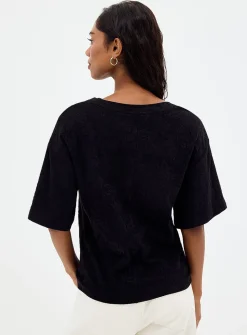 Embossed flowers T-shirt