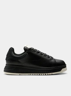 Embossed heel leather sneakers