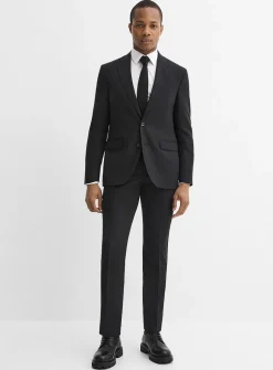 Essential 100% wool suit