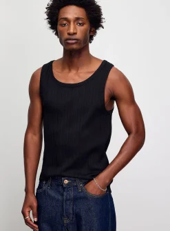 Etched stripe tank