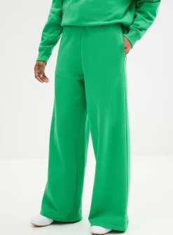 Extra-wide fleece pant