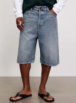 Faded blue denim loose Bermudas
