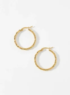 Fine twisted hoops
