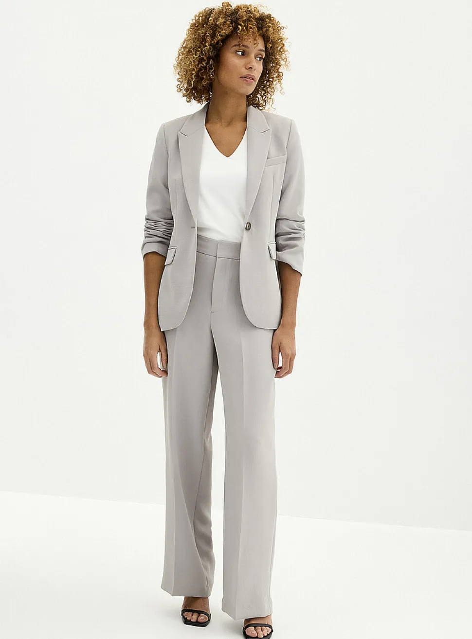 Fitted textured crepe blazer
