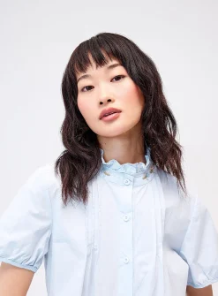 Floral embroidery collar blouse