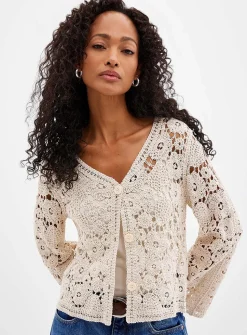 Floral pattern crocheted cardigan