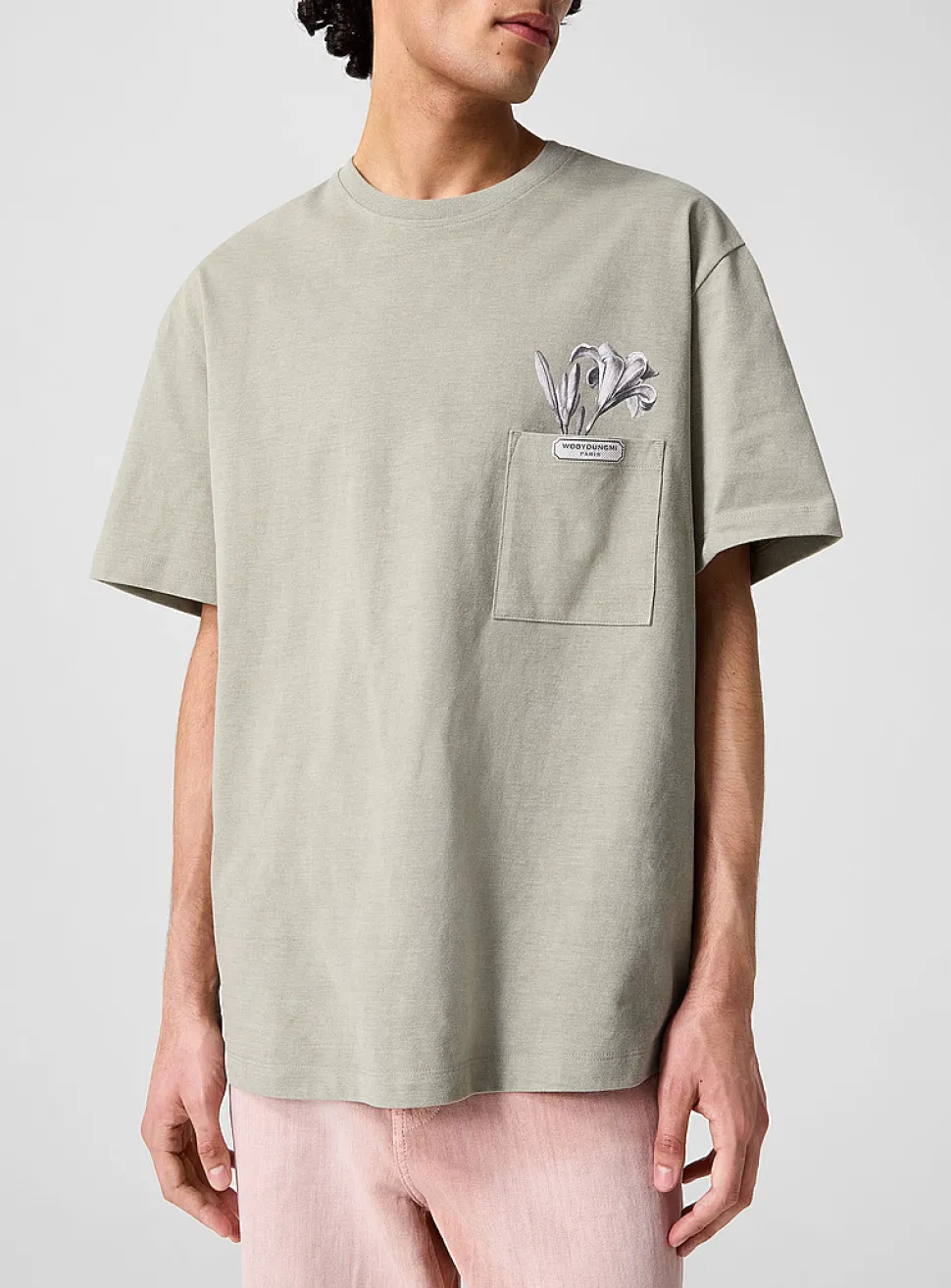 Floral print pocket and back T-shirt
