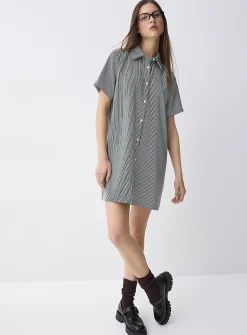 Flowy patterned shirtdress