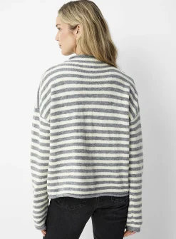 Funnel neck buttoned sweater