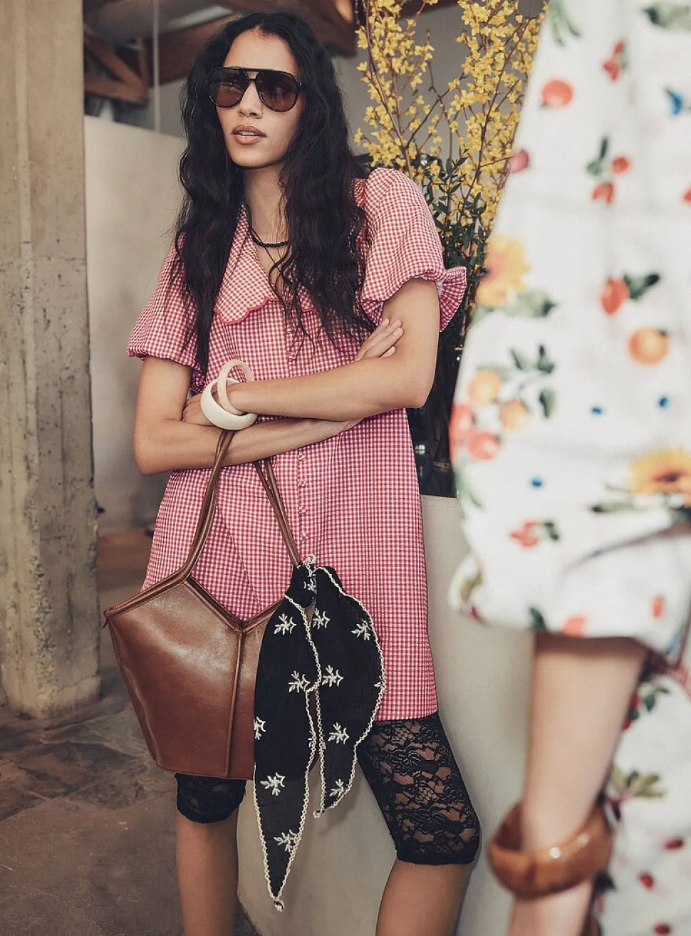 Gingham Peter Pan-collar seersucker shirtdress