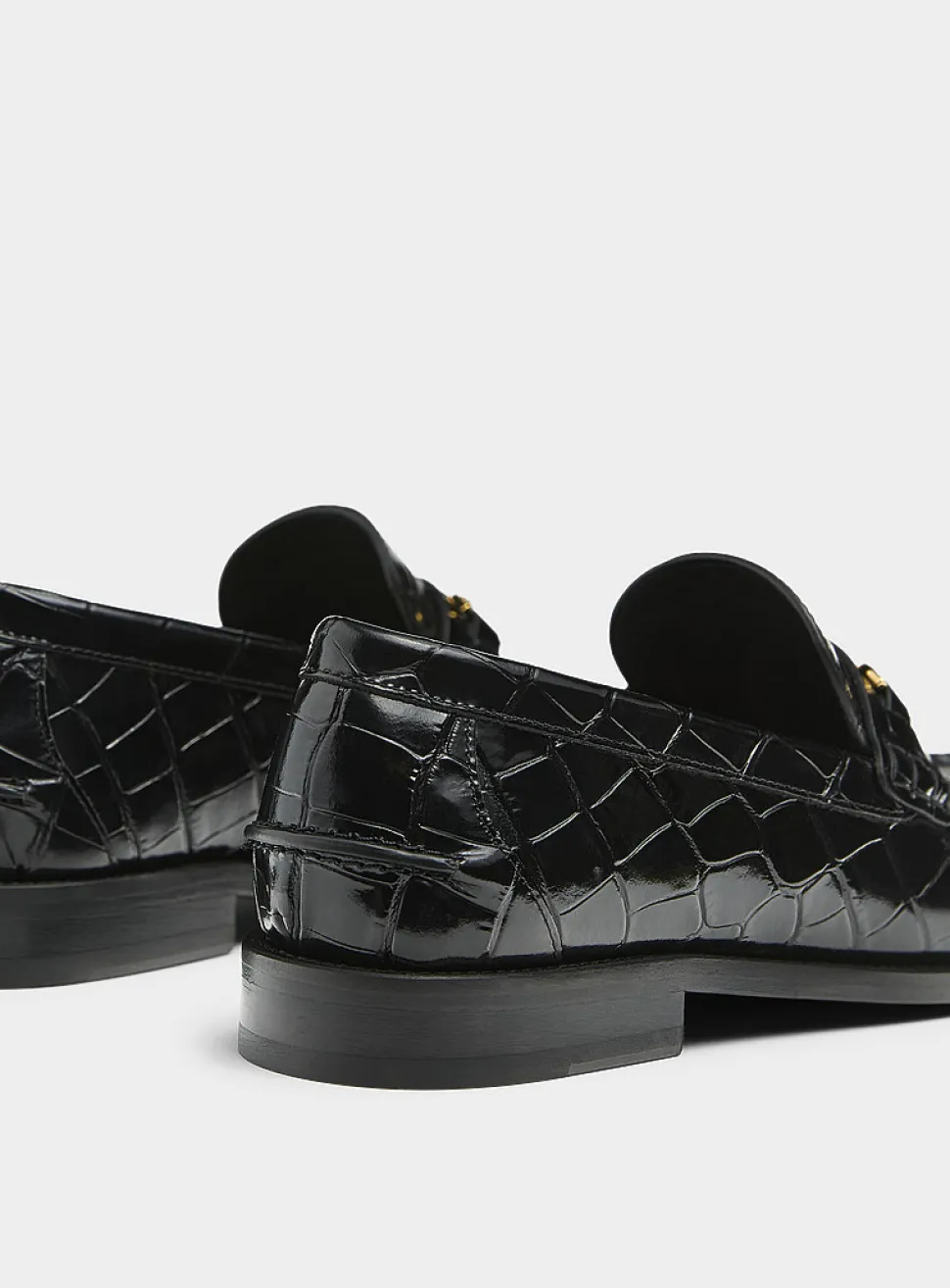 Golden buckle faux croc-skin leather loafers