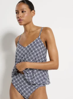 Hexagonal mosaic fluid tankini
