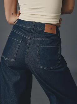 High-rise wide-leg jean