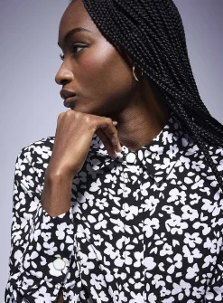 Jewel-button printed fluid blouse