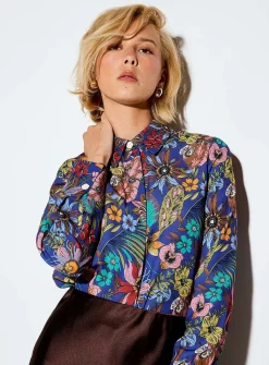 Jewel-button printed fluid blouse