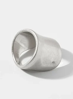 Large brushed ring