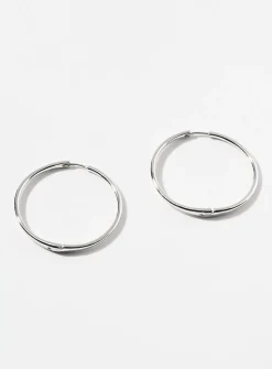 Large minimalist hoops