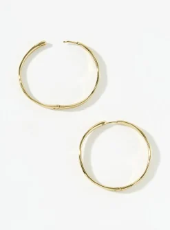 Large wavy hoops