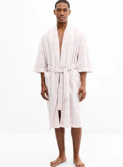 Lightweight check robe