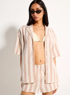 Lightweight cotton camp shirt