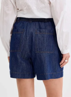 Lightweight denim belted short